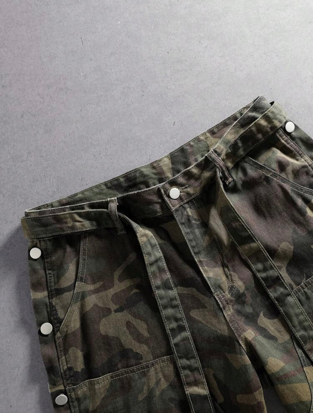 Short Cargo Camouflage Militaire - Style Utility