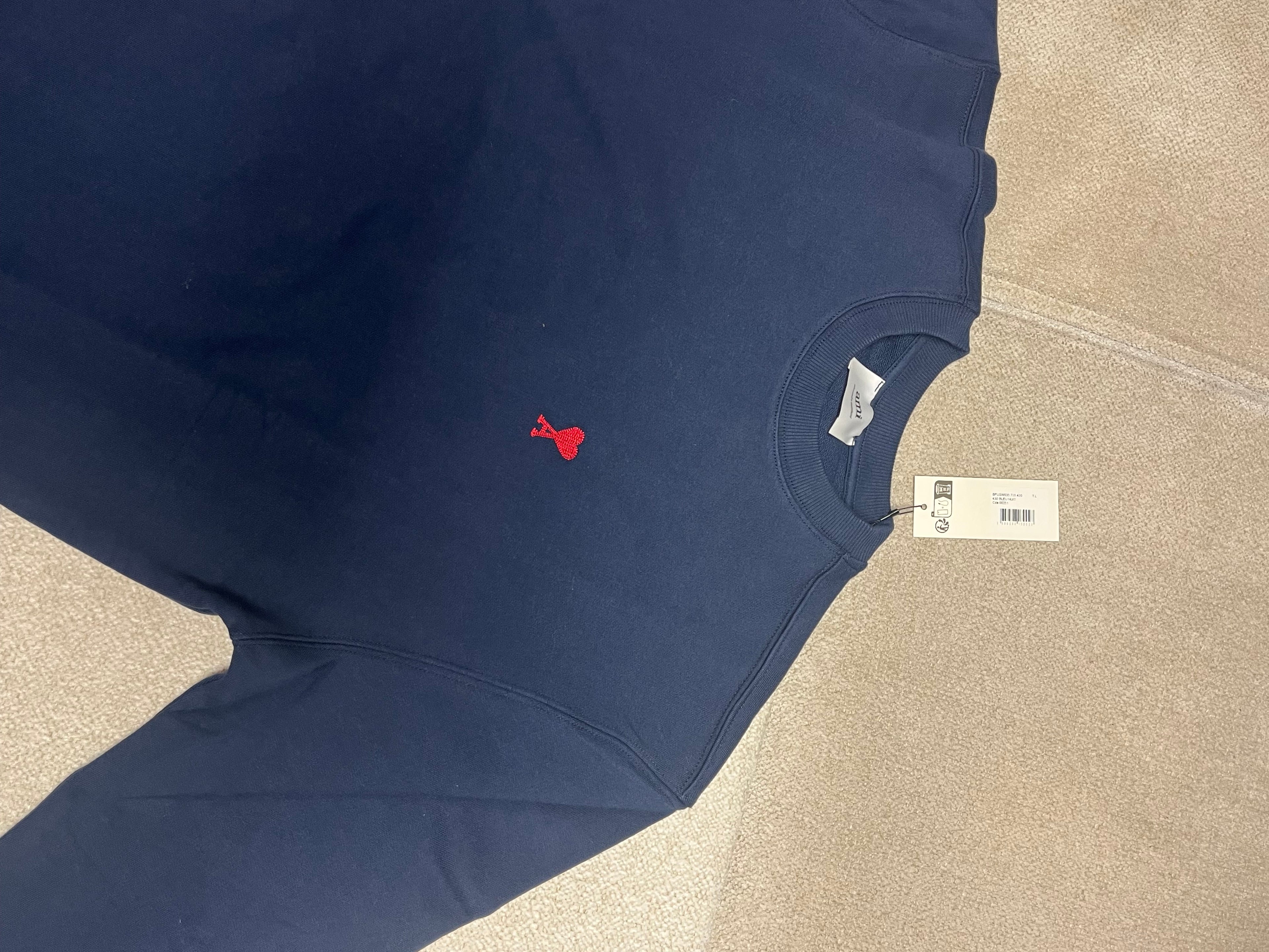 •  Pull sweat bleu navy col rond confortable
•  Sweat crewneck bleu marine effet oversize