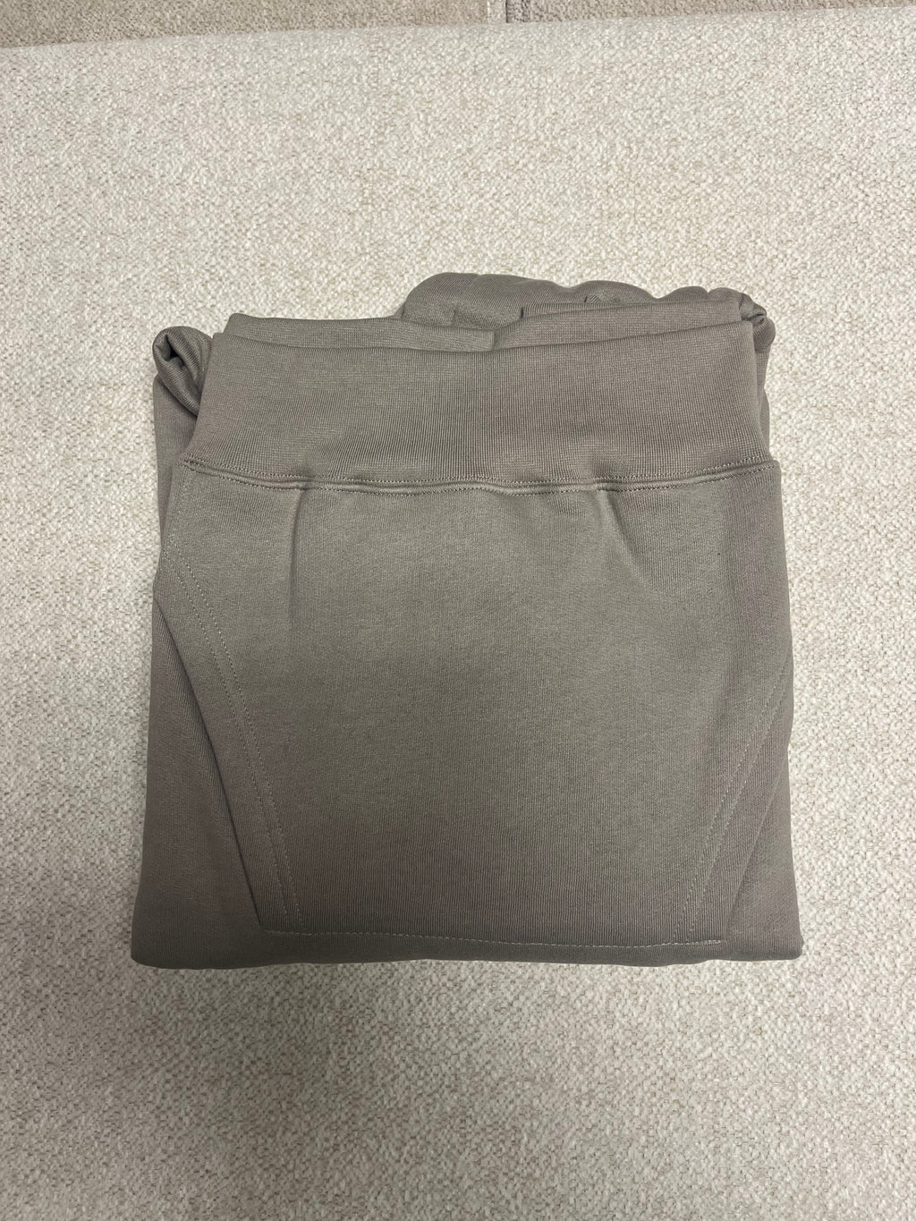 Les meilleurs (recommandés) :
1. Hoodie Zippé Polo Ralph Lauren Gris - Neuf avec étiquettes