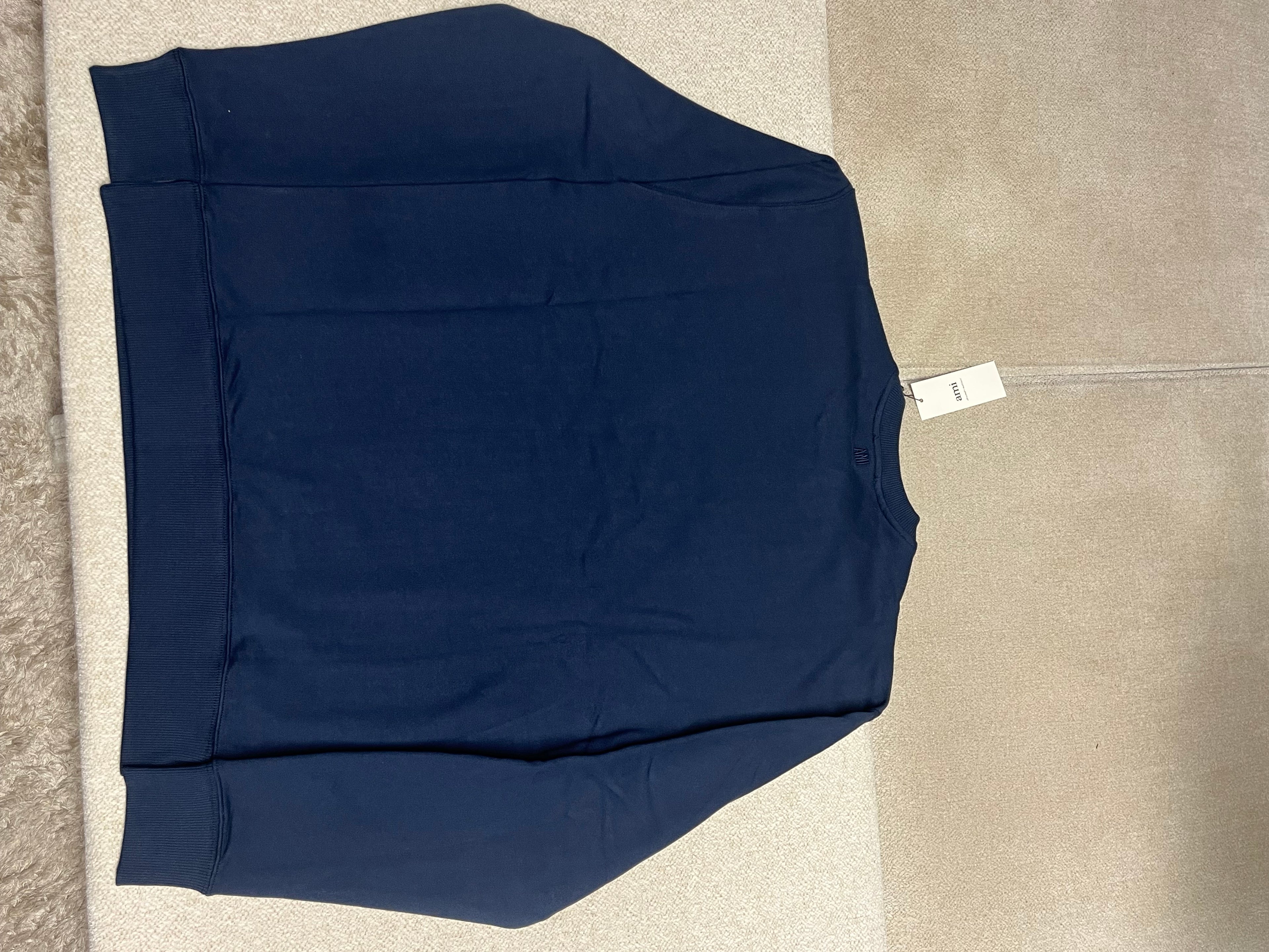 •  Pull sweat bleu navy col rond confortable
•  Sweat crewneck bleu marine effet oversize